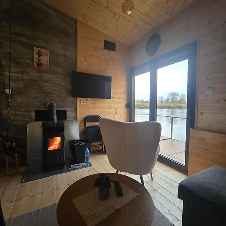 Båthotell Vikendica Kendjija, Splav Cunamiii