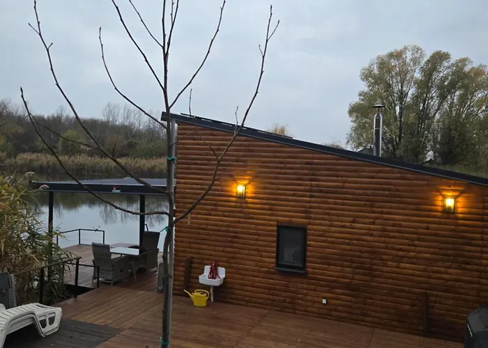 Vikendica Kendjija, Splav Cunamiii *